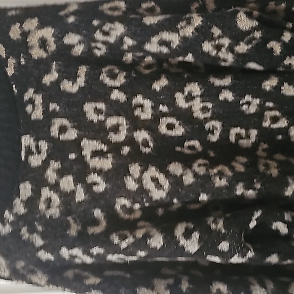 3x forever 21 cheetah sweater - Picture 2 of 4